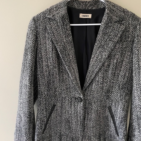 L’AGENCE Silk and Wool Blazer - Picture 2 of 6
